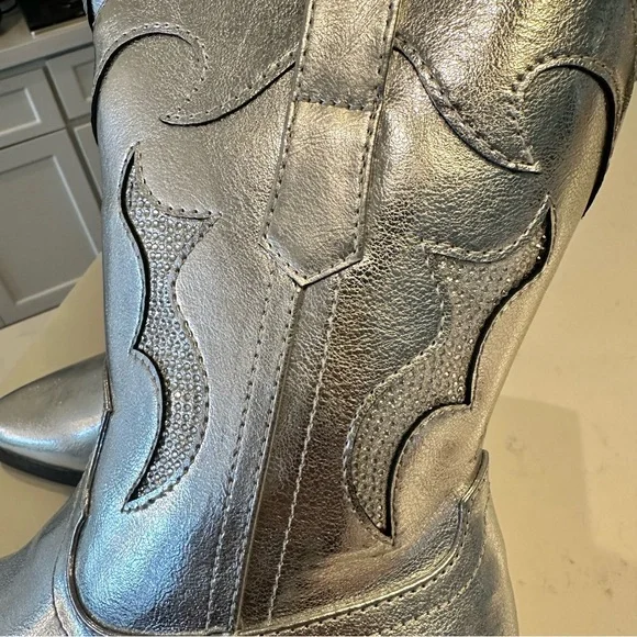 Women’s vegan leather silver western cowboy boots glitter side zipper brand new - Picture 6 of 6